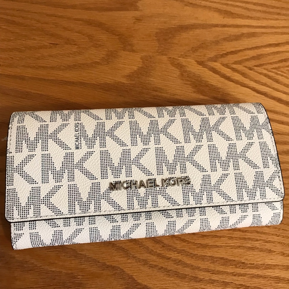 Michael Kors Jet set travel Carryall wallet navy - Picture 2 of 8